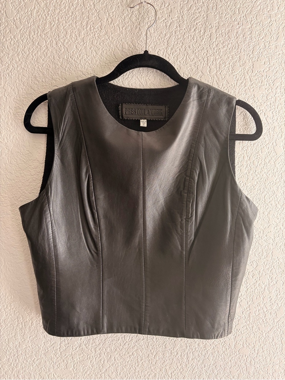 Amazing Vintage Leather Cropped Sleeveless Top 🖤 Size S